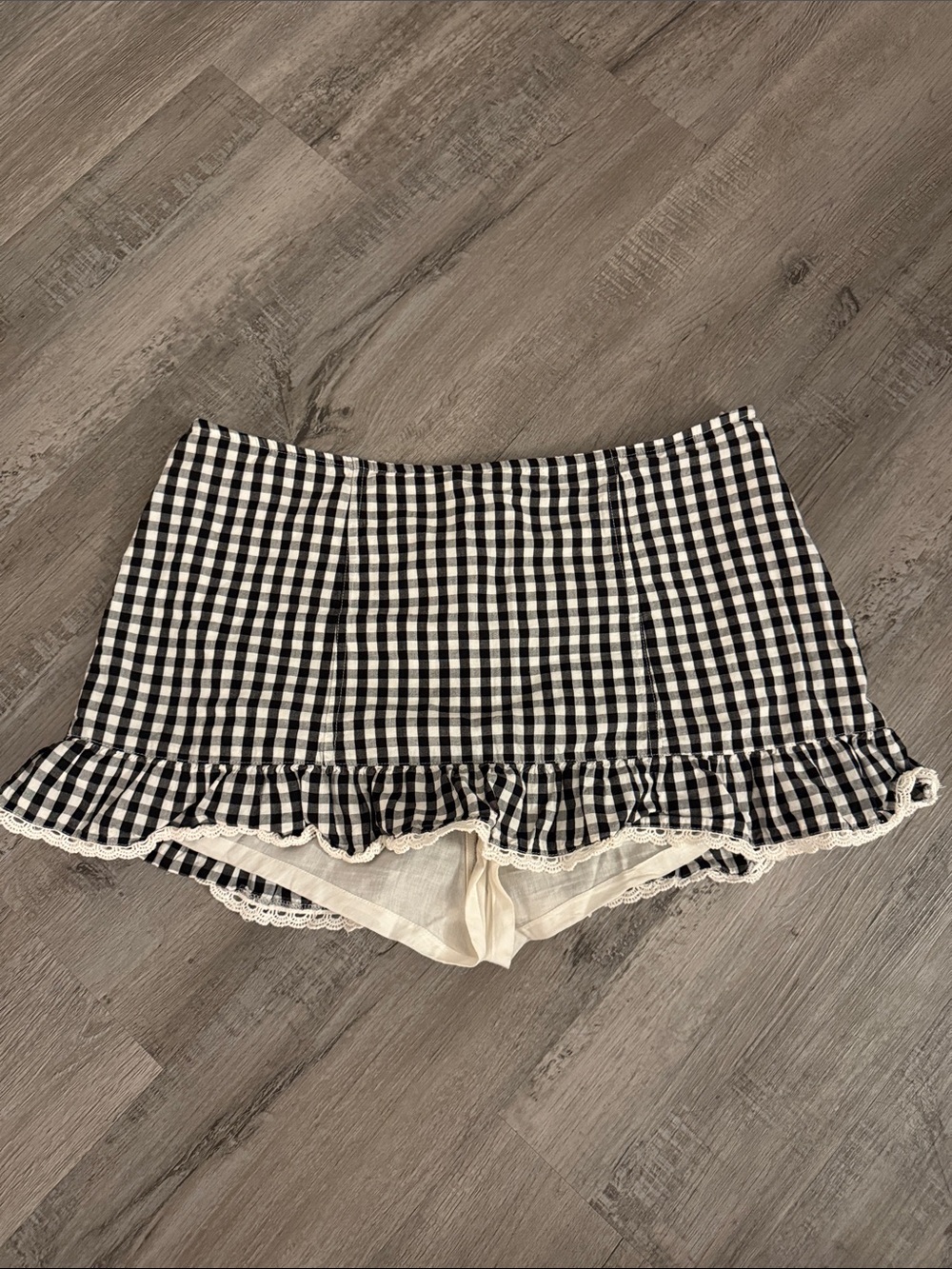 Kimchi Black and White Gingham Ruffle Mini Skort with Lace Trim